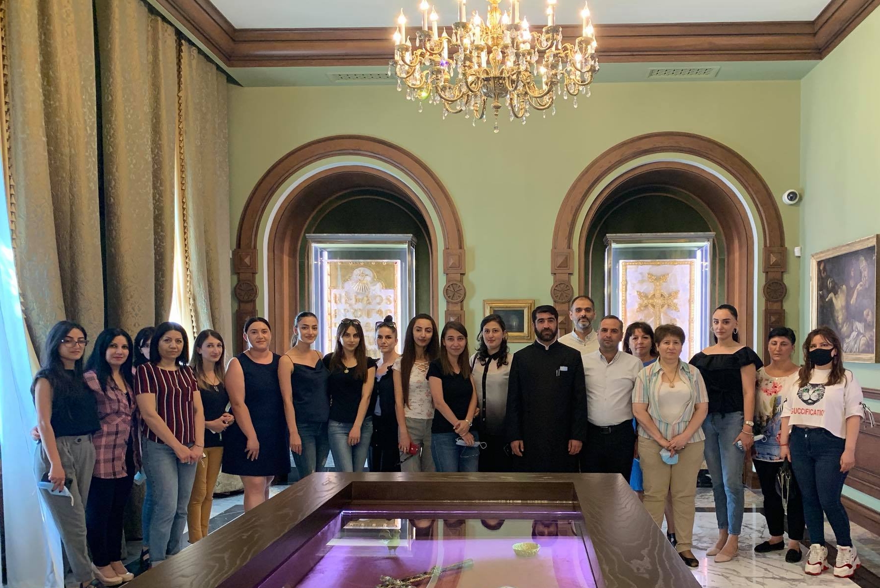 «Վաչե և Թամար Մանուկյան» Մատենադարանի աշխատակիցների այցը թանգարաններ