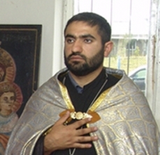 Տեր Փառեն քահանա Առաքելյան