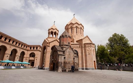 Church of holy mother of god (Katoghike)