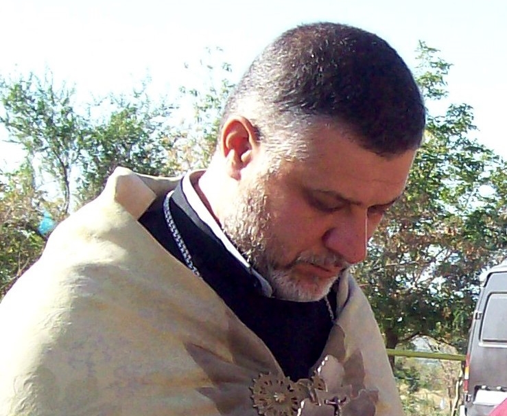 Priest Tiran Arushanyan
